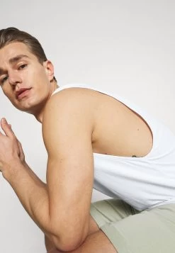 Prix Légers Pier One Débardeur T-shirts Col Rond Homme -Pier One 80bdd5b0eb004e1cb2855df9ef7a8907