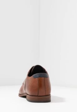 Pier One LEATHER – Derbies & Richelieus En Remise Chaussures De Ville Rond Homme 10 Pier One LEATHER – Derbies & Richelieus En Remise Chaussures De Ville Rond Homme -Pier One 85ed4a4ce90d47708a459aa5a2949103