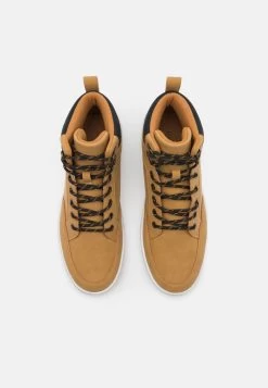 Pier One Baskets Montantes Qualité Garantie 100% Baskets & Sneakers Rond Homme -Pier One 86a308e03bc340b88f17f6678beb1692