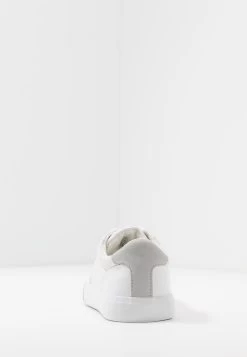 Pier One UNISEX – Baskets Basses Assurance De L’Authenticité Sneakers Rond -Pier One 870239ff38c14ac18000693ed9216adf