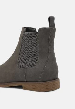 Pier One Bottines – Grey Marchandise De Première Qualité Bottes Rond Homme -Pier One 8adc3e0b8b2c4ddf8fbad6daba17a5ca