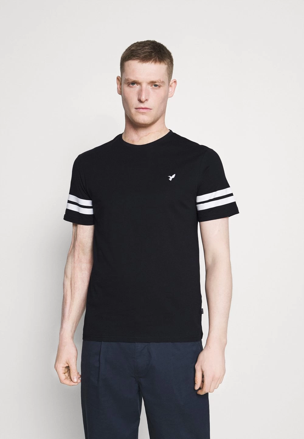 Pier One 2 PACK – T-shirt Imprimé Prix Réduit T-shirts Col Rond Homme 4 Pier One 2 PACK – T-shirt Imprimé Prix Réduit T-shirts Col Rond Homme – Image 4