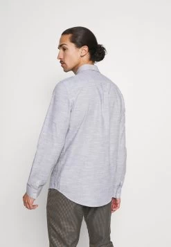 Prix Cassé Pier One Chemise Chemises Col à Boutons Homme -Pier One 8cf577e4ba27485bba3ac679be507afc