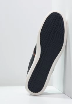 Pier One Baskets Basses Première Qualité Sneakers Rond Homme -Pier One 9f72e9d19e3b46c683e32a446305bc48