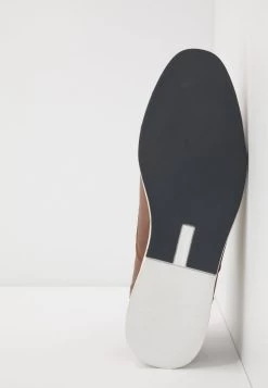 Bonne Qualité Pier One Chaussures à Lacets Derbies Et Richelieus Rond Homme -Pier One a0c25a60494c46728b0775e11baa2be4