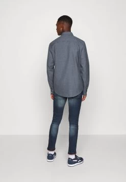 Prix De Rêve Pier One Chemise Chemises Col à Boutons Homme 8 Prix De Rêve Pier One Chemise Chemises Col à Boutons Homme -Pier One a28e7df6f9f24560a7b7d161ecea3b4b