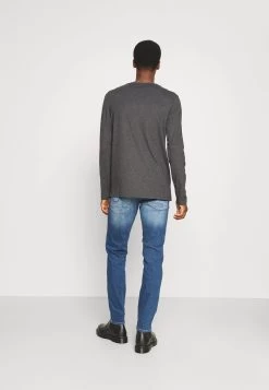 Prix Ourlé Pier One 2 PACK – T-shirt à Manches Longues T-shirts & Polos Col Rond Homme 13 Prix Ourlé Pier One 2 PACK – T-shirt à Manches Longues T-shirts & Polos Col Rond Homme -Pier One a601e52fa7974b079f93b858d4b782ec