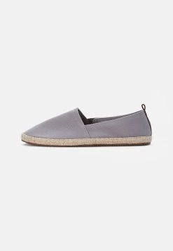 Pier One Prix Favorable RENA ESPADRILLE UNISEX – Espadrilles Chaussures Basses Rond 23 Pier One Prix Favorable RENA ESPADRILLE UNISEX – Espadrilles Chaussures Basses Rond -Pier One a625ac24e213461a94d5096727f45e98 4