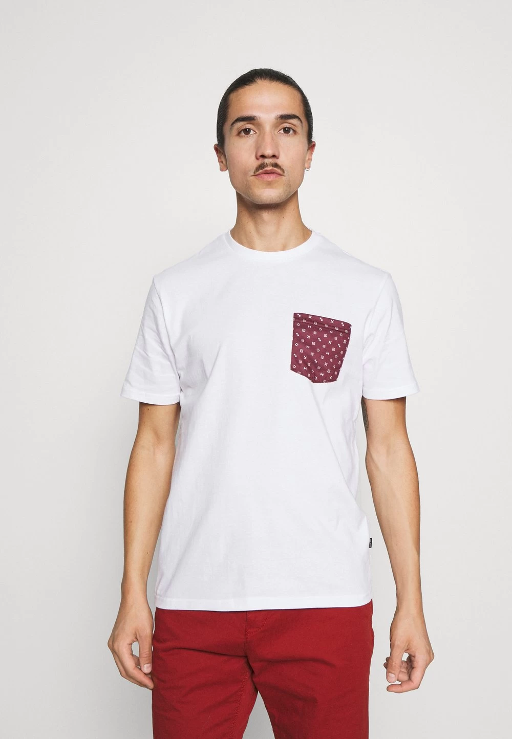 Discount En Ligne Pier One T-shirt Imprimé T-shirts Col Rond Homme 1 Discount En Ligne Pier One T-shirt Imprimé T-shirts Col Rond Homme