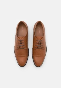 Prix Dynamité Pier One Derbies & Richelieus Chaussures De Ville Rond Homme 10 Prix Dynamité Pier One Derbies & Richelieus Chaussures De Ville Rond Homme -Pier One ac1b1c0a9c86494f9aea98c9d389b58f