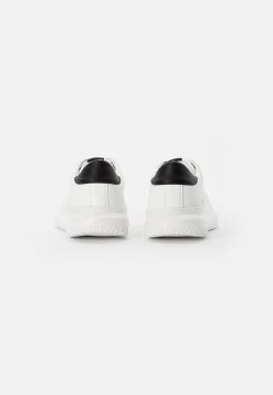 Pier One Baskets Basses Bon Rapport Coût-Efficacité Baskets & Sneakers Rond Unisex -Pier One adf1948d4f9c4731b61adb2889805b33