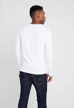 Pier One T-shirt à Manches Longues Vendre T-shirts Col Rond Homme -Pier One b2c53e1239ce4cbb97e2f4dd1a88ae6b