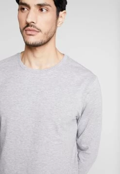 Qualité Garantie 100% Pier One T-shirt à Manches Longues T-shirts Col Rond Homme -Pier One b6c7ae9ca5d84f0ca28a16d49e9d7d29