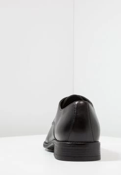 Pier One Petit Prix Derbies & Richelieus Chaussures De Ville Rond Homme -Pier One b6d2ef8916ee4c329716c04fa26e54b6