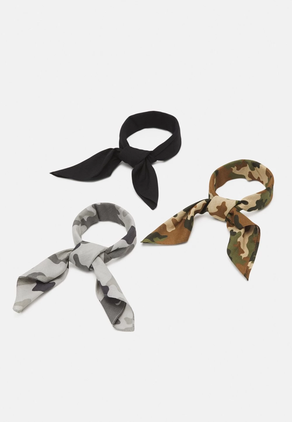 Prix Dégriffé Pier One BANDANA UNISEX 3 PACK – Foulard Écharpes Et Foulards Camouflage 1 Prix Dégriffé Pier One BANDANA UNISEX 3 PACK – Foulard Écharpes Et Foulards Camouflage
