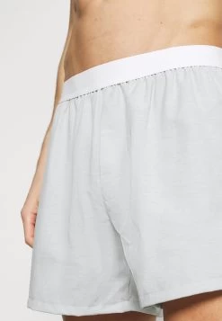 Pier One 3 PACK – Caleçon Prix Dynamité Sous-vêtements Normale Homme -Pier One bfc30a7e30744e758dd2b0b43cc0ed29