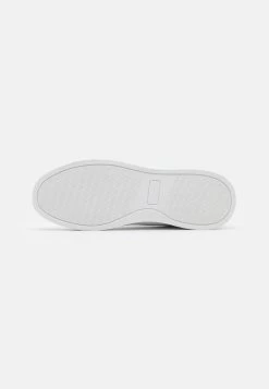 Pier One UNISEX – Baskets Basses Faible Prix Baskets & Sneakers Rond -Pier One c36d582ffee44d6ca3875c4607d01096