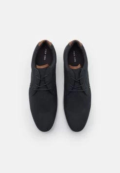 Réduction Pier One Chaussures à Lacets Derbies, Richelieus & Chaussures Bateau Rond Homme -Pier One c40ad291ced84ee3b350a3868093f8c3