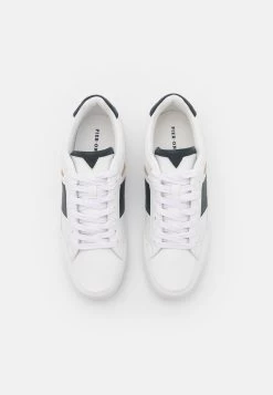 Pier One Se Vend Bas Prix Baskets Basses Sneakers Rond Homme 9 Pier One Se Vend Bas Prix Baskets Basses Sneakers Rond Homme -Pier One cad2c5a665494a69b6be0637e3e00449