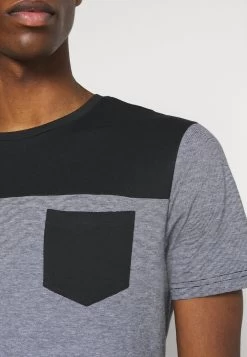 Pier One T-shirt Imprimé En Remise T-shirts Col Rond Homme -Pier One cd2fe2e4cb604e8b9c136b04b9adfca0