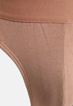 Prix Accessible Pier One 3 PACK – Slip Sous-vêtements & Chaussettes Normale Homme -Pier One d09d0e66a6ea42e7b5abbfa2cf2e0461