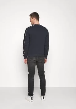 Pier One Sweatshirt Vendre Pulls Et Gilets Col Rond Homme -Pier One d20ffaad61fc49d0a56c0b1c650c6424