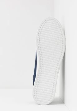 Pier One UNISEX – Baskets Basses Prix Imbattable Baskets & Sneakers Rond -Pier One d8b050ef1c1f49178812e9b28a6c1d17