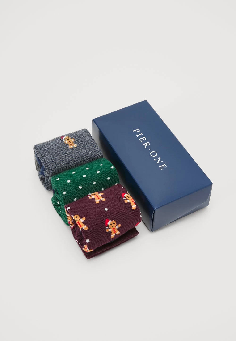 Pier One Prix Préférentiel XMAS GIFT BOX 3 PACK – Chaussettes Sous-vêtements & Chaussettes à Pois Homme 2 Pier One Prix Préférentiel XMAS GIFT BOX 3 PACK – Chaussettes Sous-vêtements & Chaussettes à Pois Homme – Image 2
