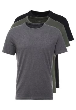 Bas Prix Pier One 3 PACK – T-shirt Basique T-shirts Col Rond Homme -Pier One df840033a7f04afda15f16c48ba7762b 7