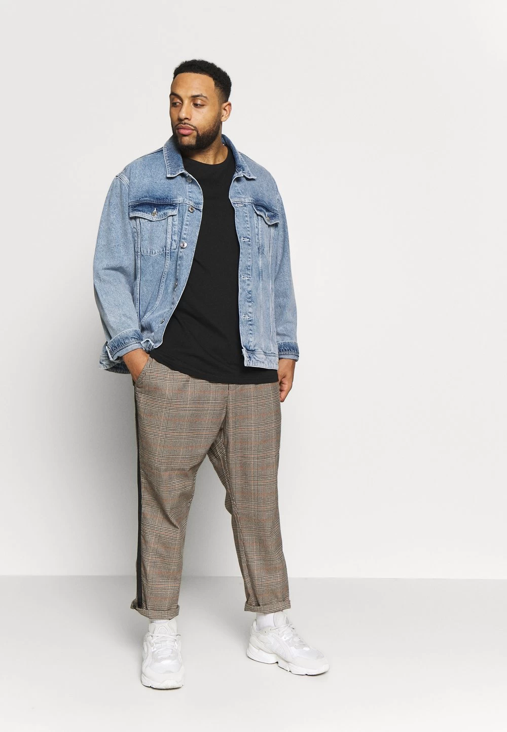 Pier One Prix Refroidis 2 PACK – T-shirt Basique – Black T-shirts Col Rond Homme 1 Pier One Prix Refroidis 2 PACK – T-shirt Basique – Black T-shirts Col Rond Homme