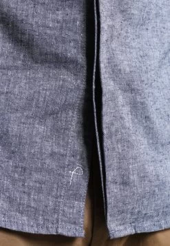 Pier One Chemise En Remise Chemises Col Mao Homme -Pier One e003788ccf6842cf8e88b52f07efb764