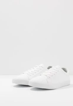 Pier One UNISEX – Baskets Basses Assurance De L’Authenticité Baskets & Sneakers Rond Homme -Pier One e1563a8ea142464591a7dc69d9117622