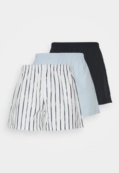 Pier One 3 PACK – Caleçon Prix Malin Sous-vêtements Normale Homme -Pier One e17fe264595f487a80ae2850b8e3372e 1