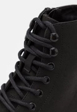 Pier One Prix Usine Bottines à Lacets Bottes Rond Homme -Pier One e1b1818cfcda4af1925665b0a2722e74