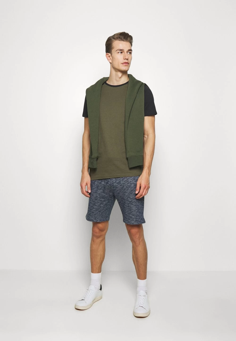 Pier One Marchandise De Première Qualité Short Shorts & Bermudas Normale Homme 2 Pier One Marchandise De Première Qualité Short Shorts & Bermudas Normale Homme – Image 2