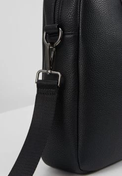 Pier One Sac Ordinateur Discount En Ligne Sacs Compartiment Pour Pc Portable Homme -Pier One e25e861b1f9444b79c12265432ffc2a5