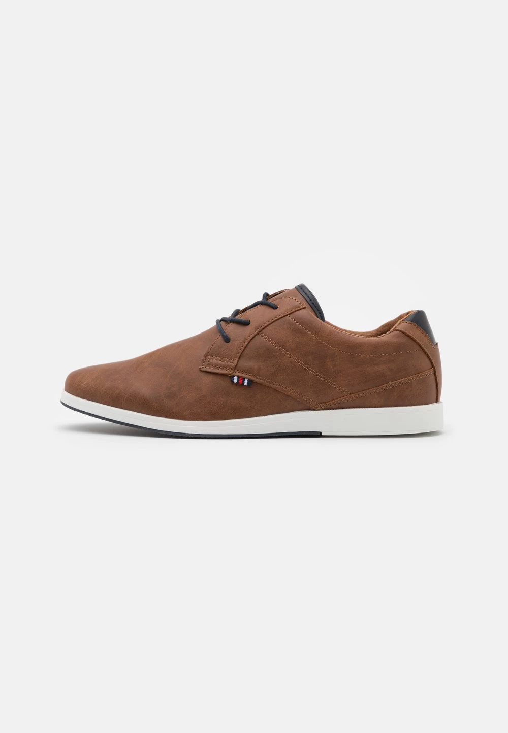 Prix Équitable Pier One Chaussures à Lacets Derbies, Richelieus & Chaussures Bateau Rond Homme 7 Prix Équitable Pier One Chaussures à Lacets Derbies, Richelieus & Chaussures Bateau Rond Homme – Image 7