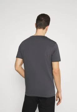 Prix Favorable Pier One T-shirt Imprimé T-shirts Col Rond Homme -Pier One e32c14e14c794049bf2ca70f5cda0d39