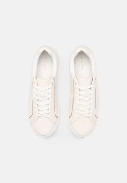 Vendre Pier One Baskets Basses Sneakers Rond Homme -Pier One e363bb2c61b84e91b7e746269d11a28d