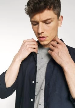 Pier One T-shirt Imprimé Prix Allégé T-shirts Col Rond Homme -Pier One e3884c285e1d4196b2b6f8b7d26bc5dc