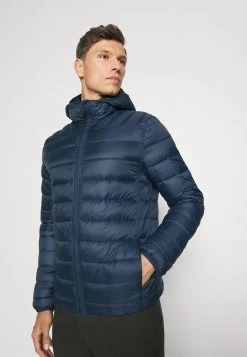 Pier One Veste Légère Prix Imbattable Vestes Capuche Homme -Pier One e92ee0ace766468f8bfbdf694f3acf19