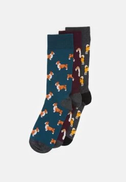 Pier One Prix Dégriffé 3 PACK – Chaussettes Sous-vêtements Homme Homme -Pier One e9ffd2fa61184ee5aac55c8b8bc01cd0