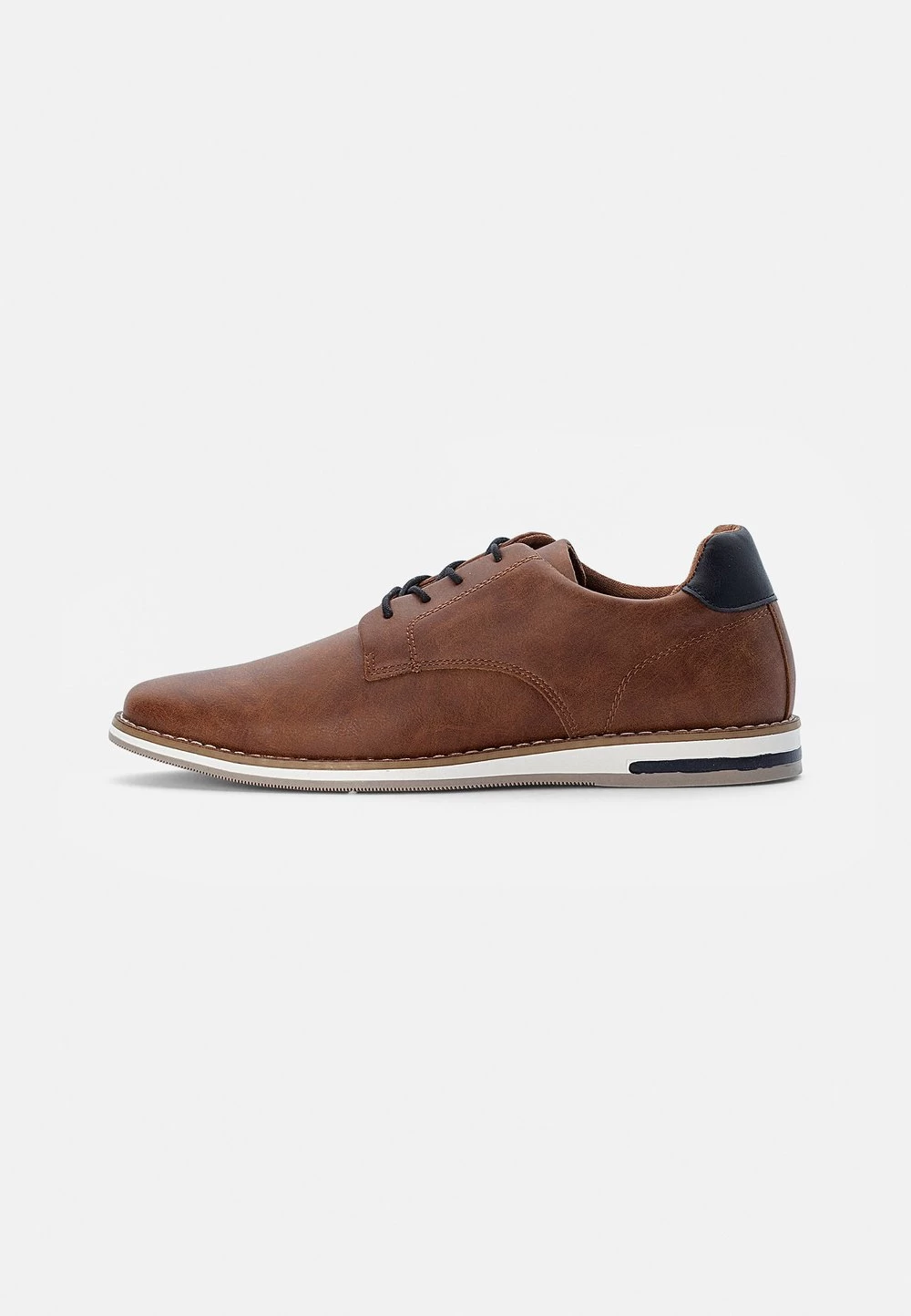 Prix Sympa Pier One Chaussures à Lacets Derbies, Richelieus & Chaussures Bateau Rond Homme 1 Prix Sympa Pier One Chaussures à Lacets Derbies, Richelieus & Chaussures Bateau Rond Homme