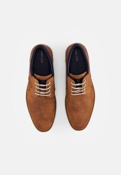 Prix Malin Pier One Chaussures à Lacets Derbies, Richelieus & Chaussures Bateau Rond Homme 10 Prix Malin Pier One Chaussures à Lacets Derbies, Richelieus & Chaussures Bateau Rond Homme -Pier One ef361ff0cf2e492b9630da782fb8e331