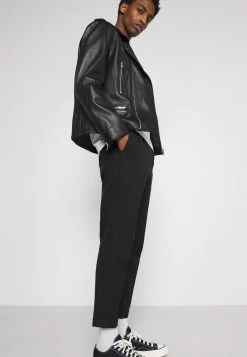 Prix Discount Pier One T-shirt Imprimé T-shirts Col Rond Homme -Pier One efba0e7e0ccd4032b9f07b9dd4b50c3f