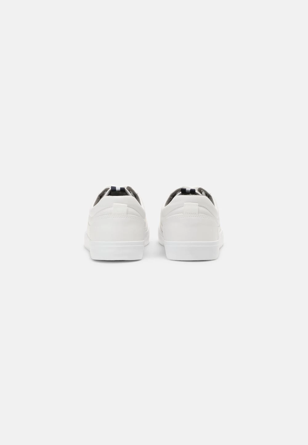 Pier One En Remise UNISEX – Baskets Basses Baskets & Sneakers Rond 3 Pier One En Remise UNISEX – Baskets Basses Baskets & Sneakers Rond – Image 3