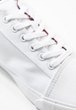 Pier One UNISEX – Baskets Basses Faible Prix Sneakers Rond -Pier One f33cb3fc6ede4fa98f75bce439acb81e