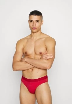 Pier One En Remise 3 PACK – Slip Sous-vêtements & Chaussettes Normale Homme -Pier One f8c6ac307785433fa8d71b46e83ac154