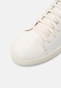 Prix Ourlé Pier One Baskets Basses Sneakers Rond Homme -Pier One f91fbfbc4be14553b5493de5843f78bb