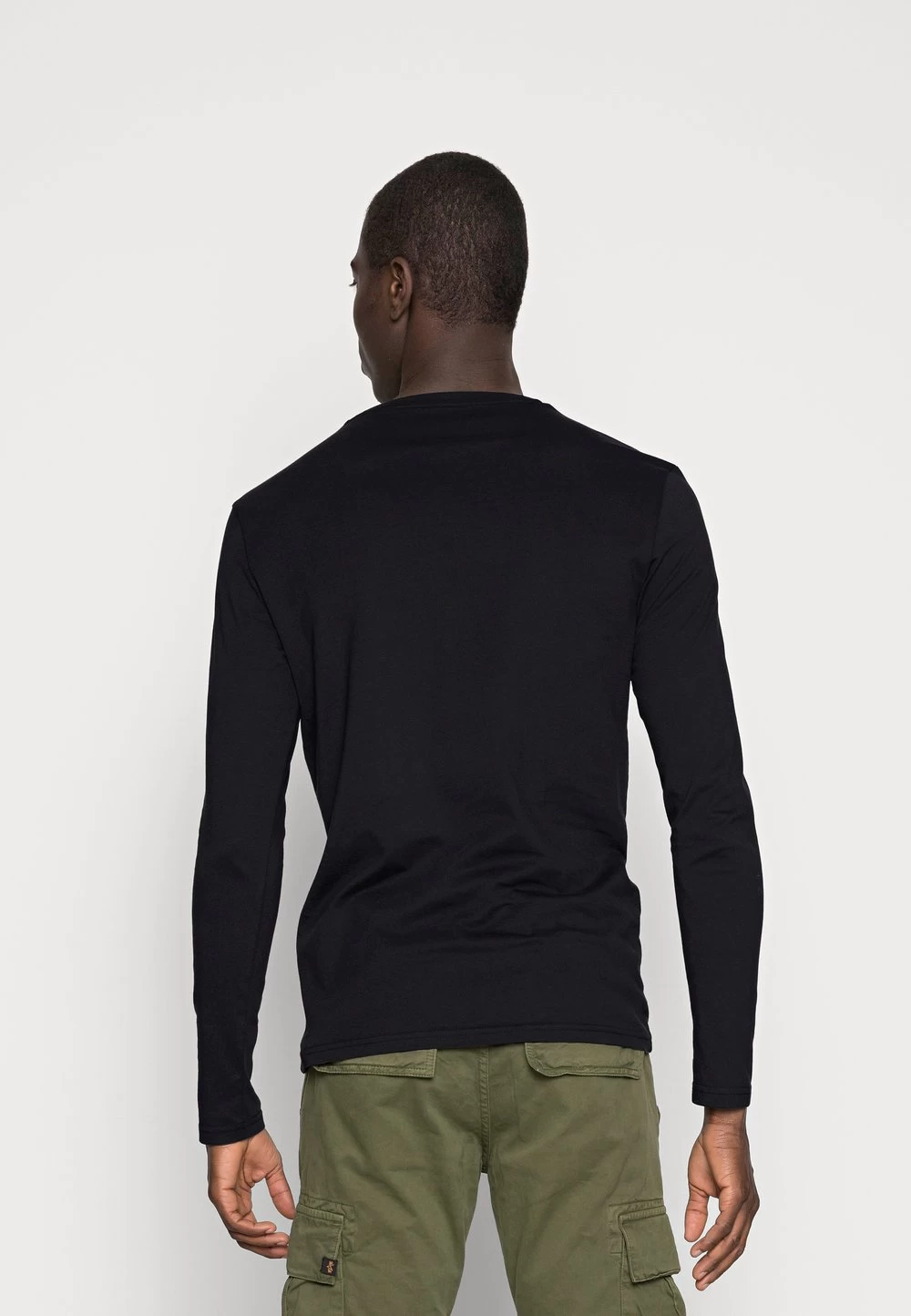 Pier One 2 PACK – T-shirt à Manches Longues Prix Allégé T-shirts & Polos Col Rond Homme 3 Pier One 2 PACK – T-shirt à Manches Longues Prix Allégé T-shirts & Polos Col Rond Homme – Image 3